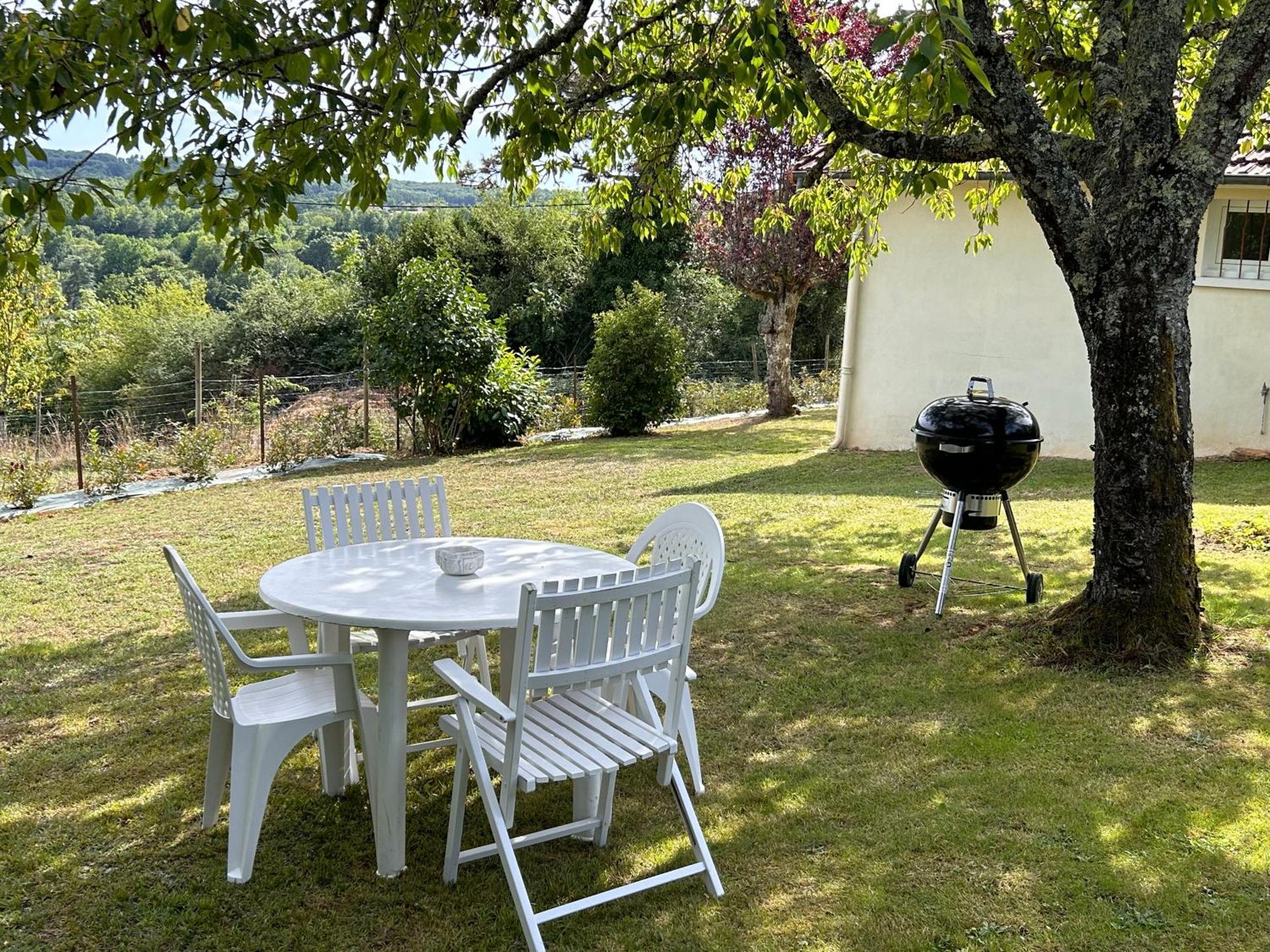 Maison Au Coeur Du Perigord Vert Javerlhac-et-la-Chapelle-Saint-Robert Luaran gambar